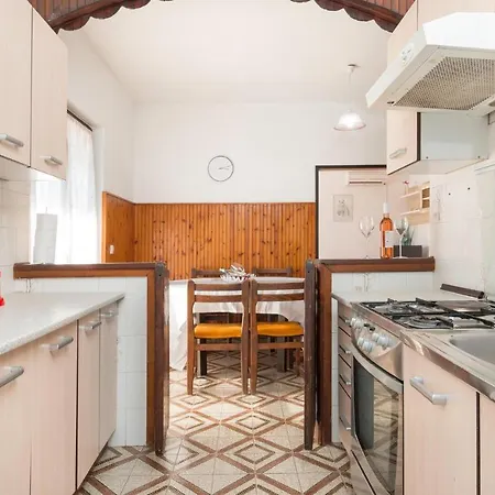 Awesome In With Wifi Apartment *