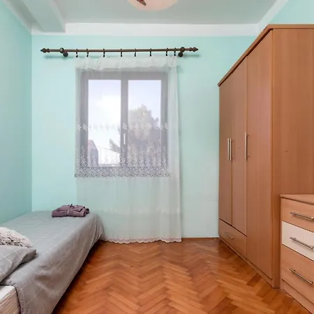 Apartment Awesome In With Wifi *