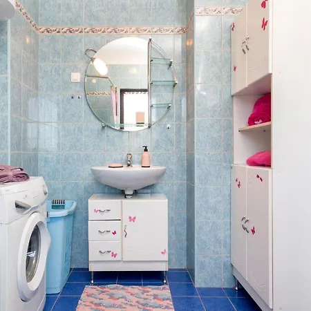 Awesome In With Wifi Apartment